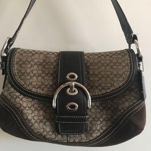 Excellent condition, signature Coach satchel